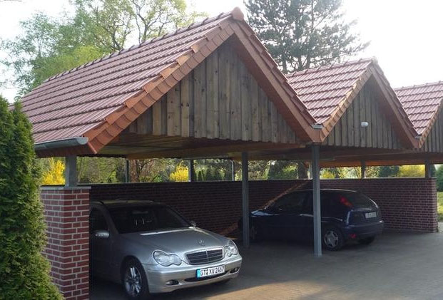 Carport-Anlage aus Holz